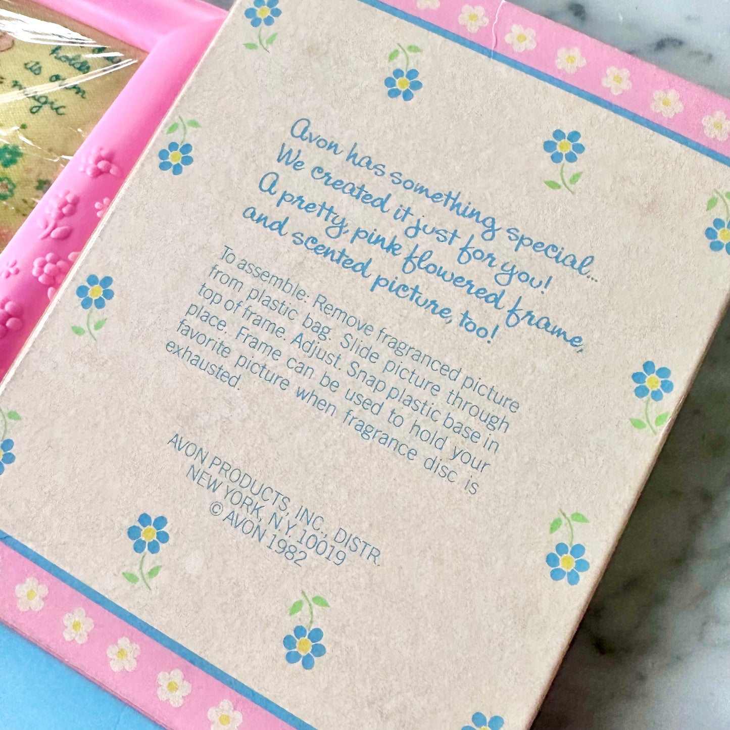 1982 Avon Little Blossom Scented Frame