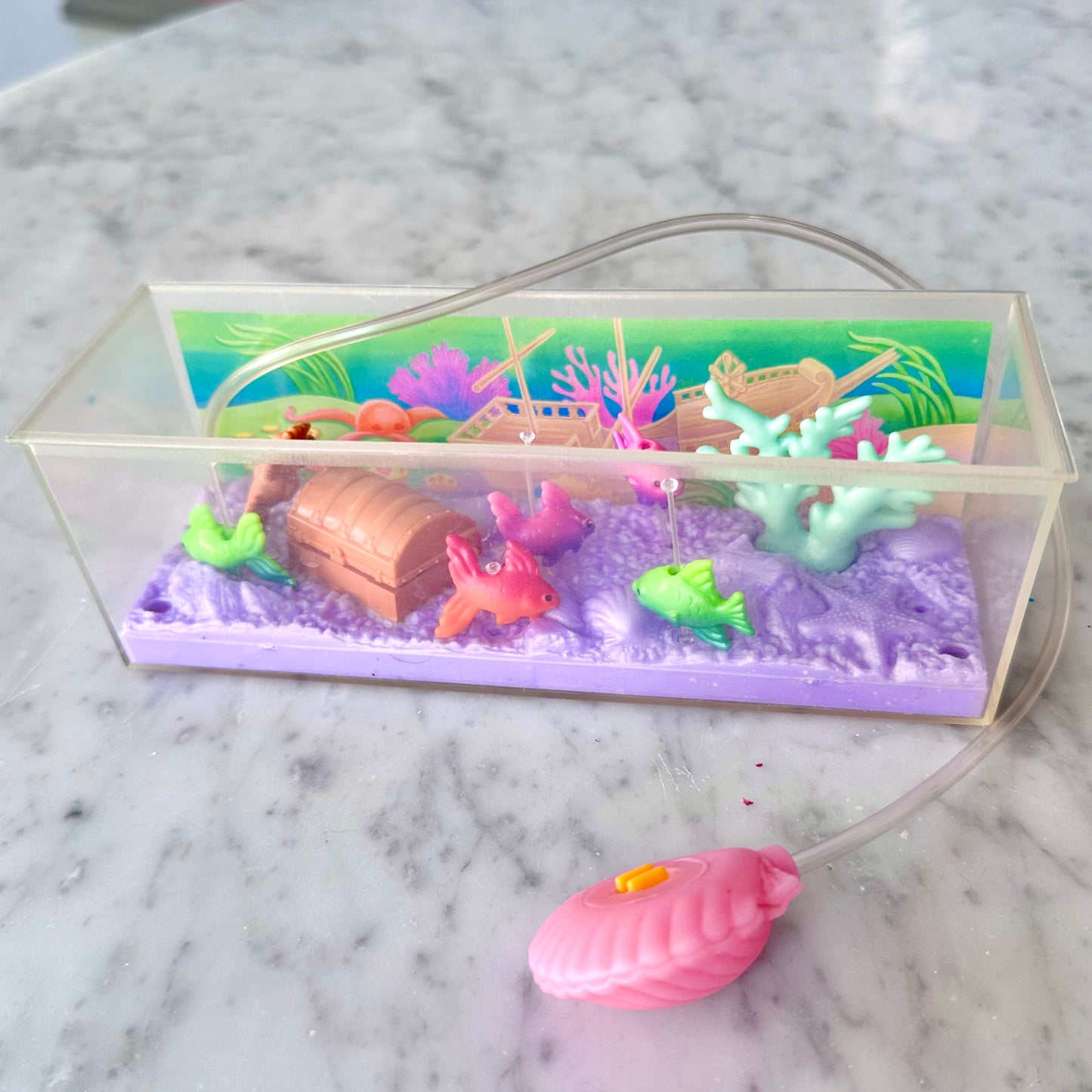 1992 Littlest Pet Shop Bobbing Fish in Treasure Chest Cove Playset