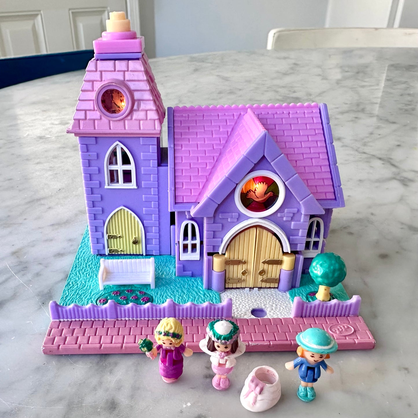 1993 Polly Pocket Pollyville Light Up Wedding Chapel