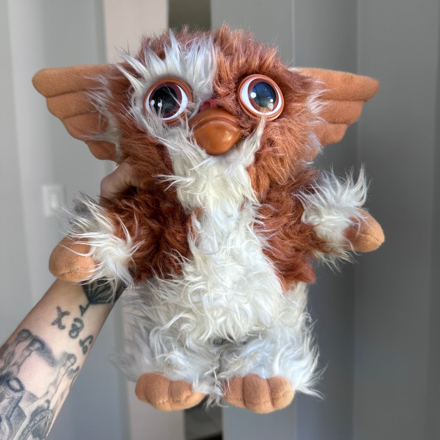 1984 Gremlins Gizmo Squeaking Doll