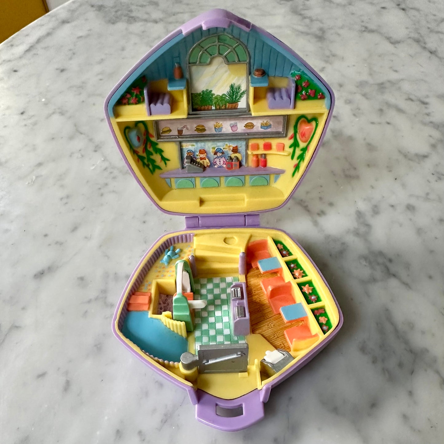 1992 Polly Pocket Burger Stand Compact Only