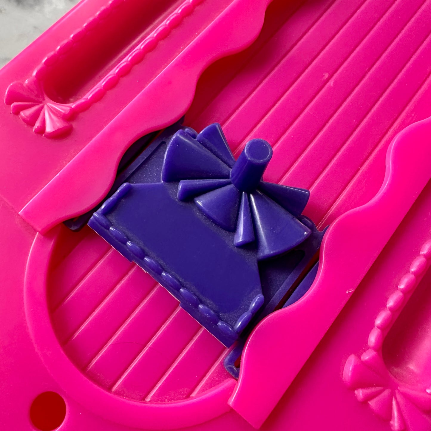 1994 MB Beautiful Beads The Jewelry Making Machine