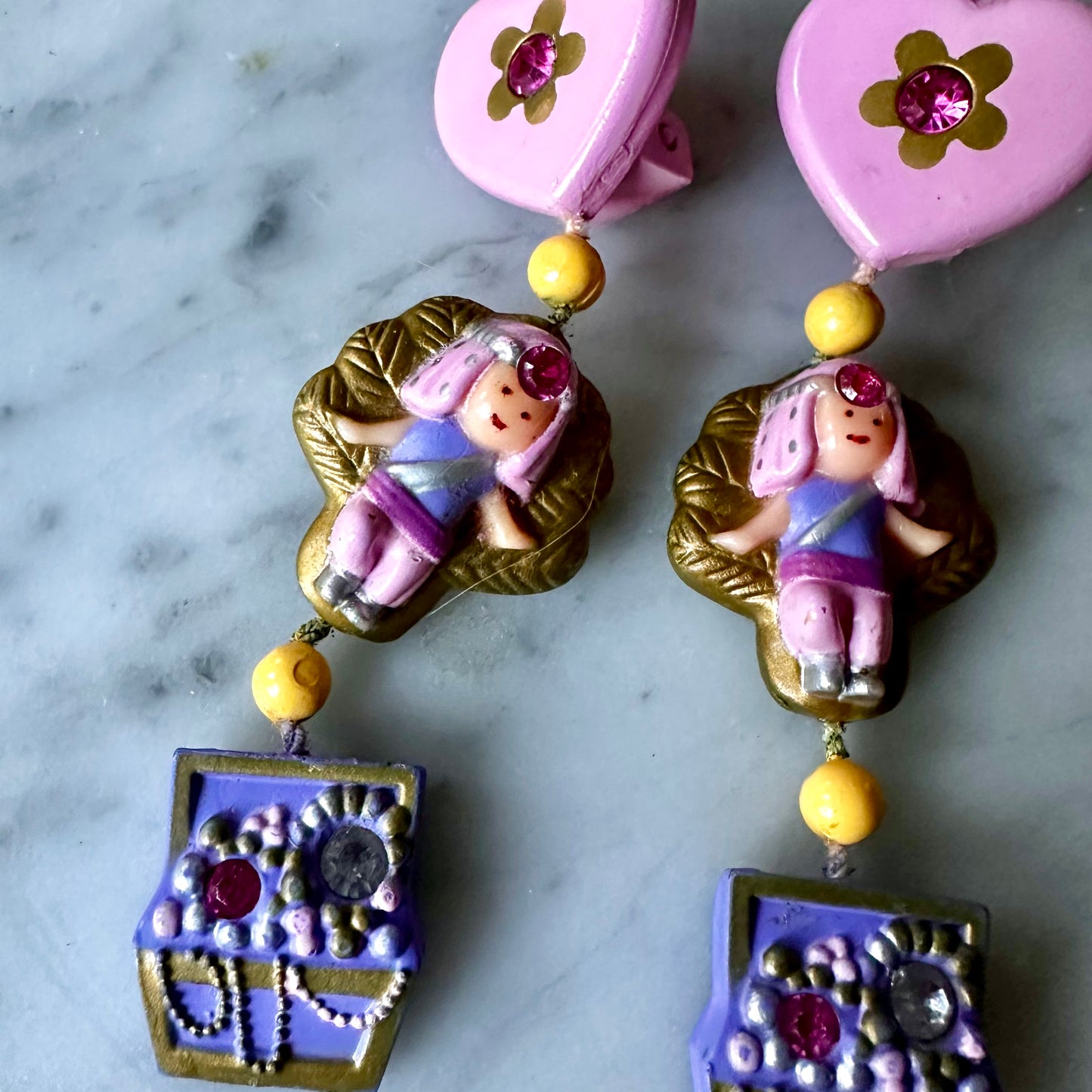 1992 Polly Pocket “Princess Yasmin’s Dangly Earrings”