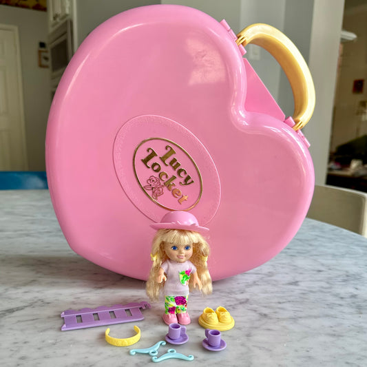 1992 Lucy Locket Carry n’ Play Dream Home