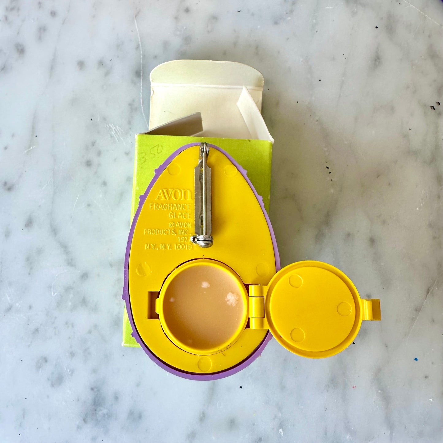 1977 Avon "Chick-a-Peep" Pin Pal Solid Perfume