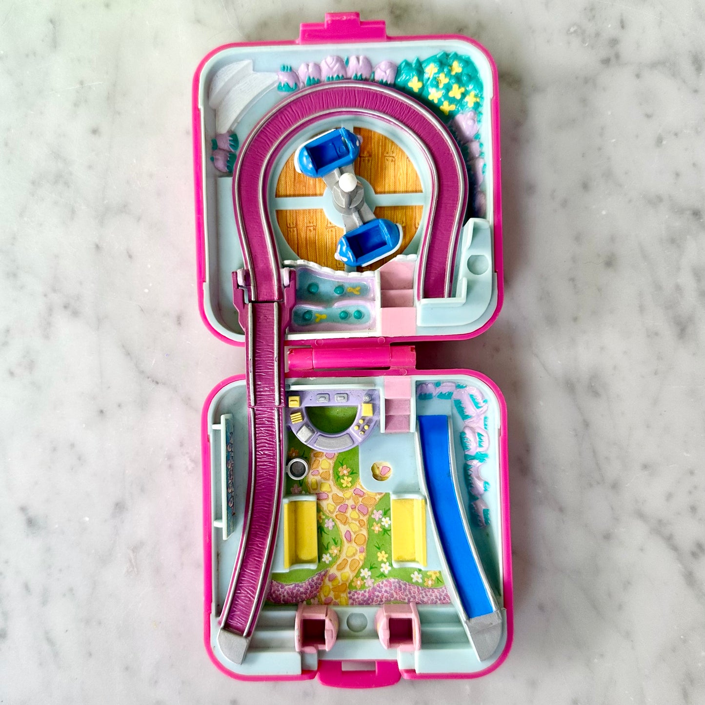 1989 Polly Pocket World Fun Fair Compact