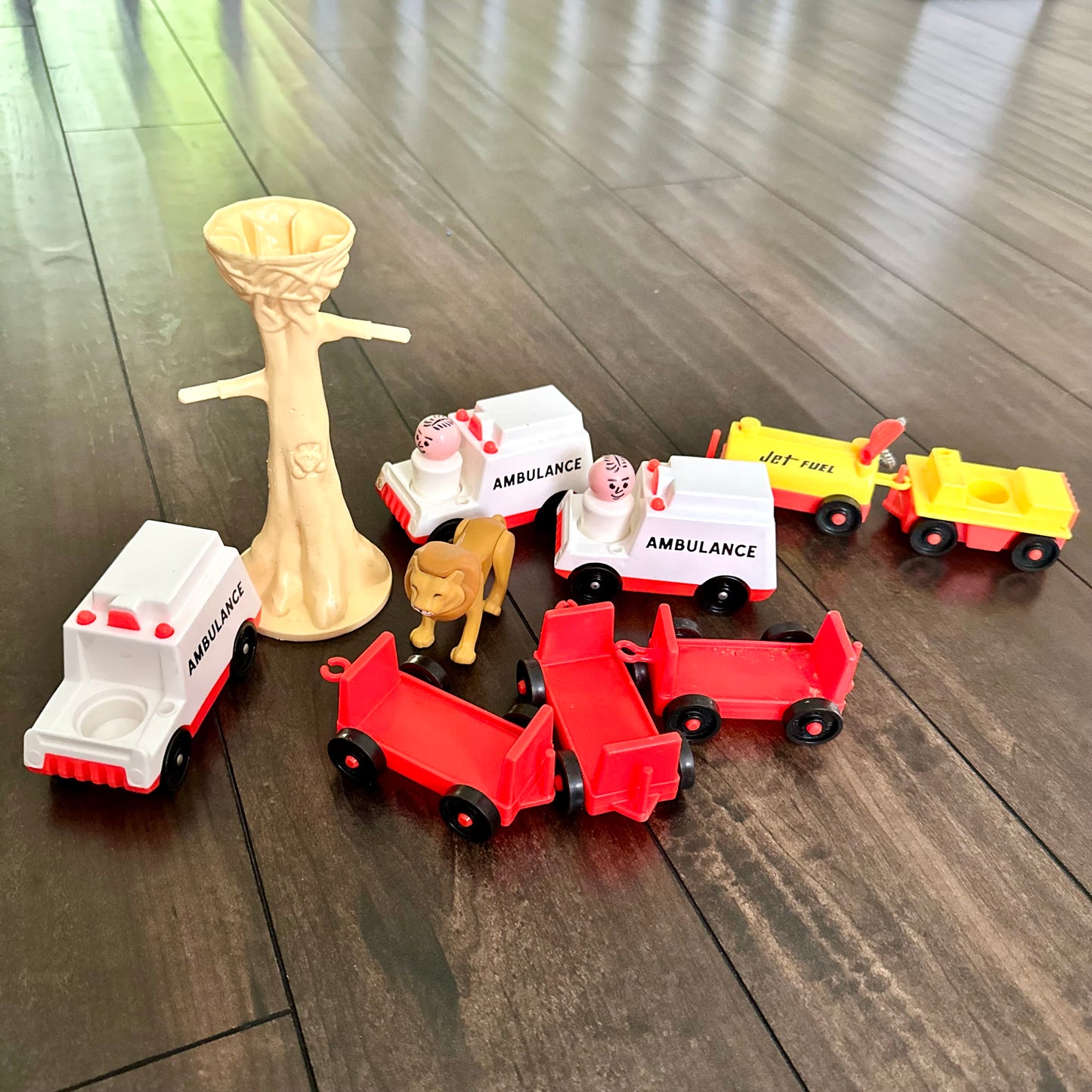 Vintage Fisher Price Little People Lot