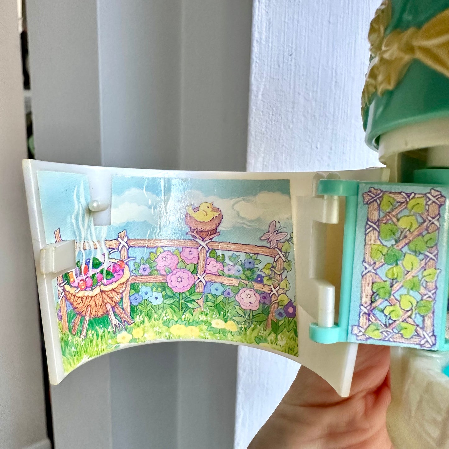 1993 FairyWinkles Peek n Petal Posy