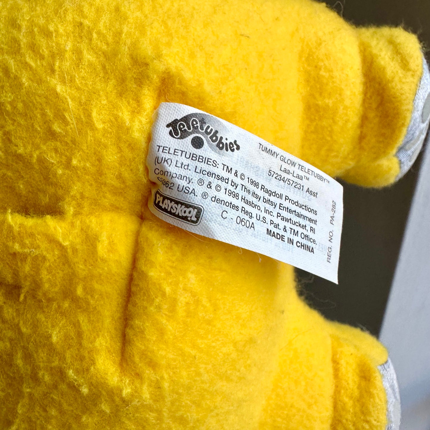 1998 Teletubbies Tummy Glow Laa Laa