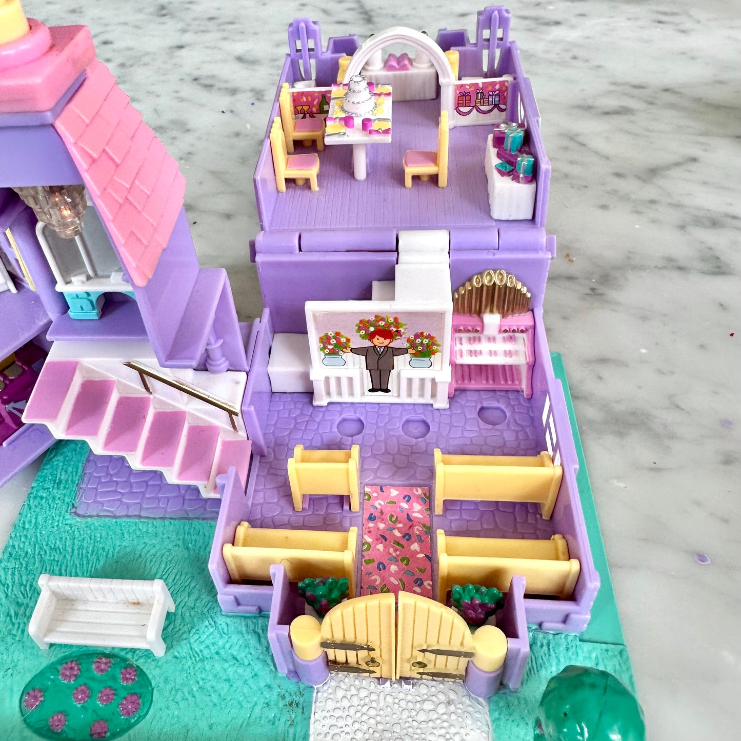 1993 Polly Pocket Wedding Chapel