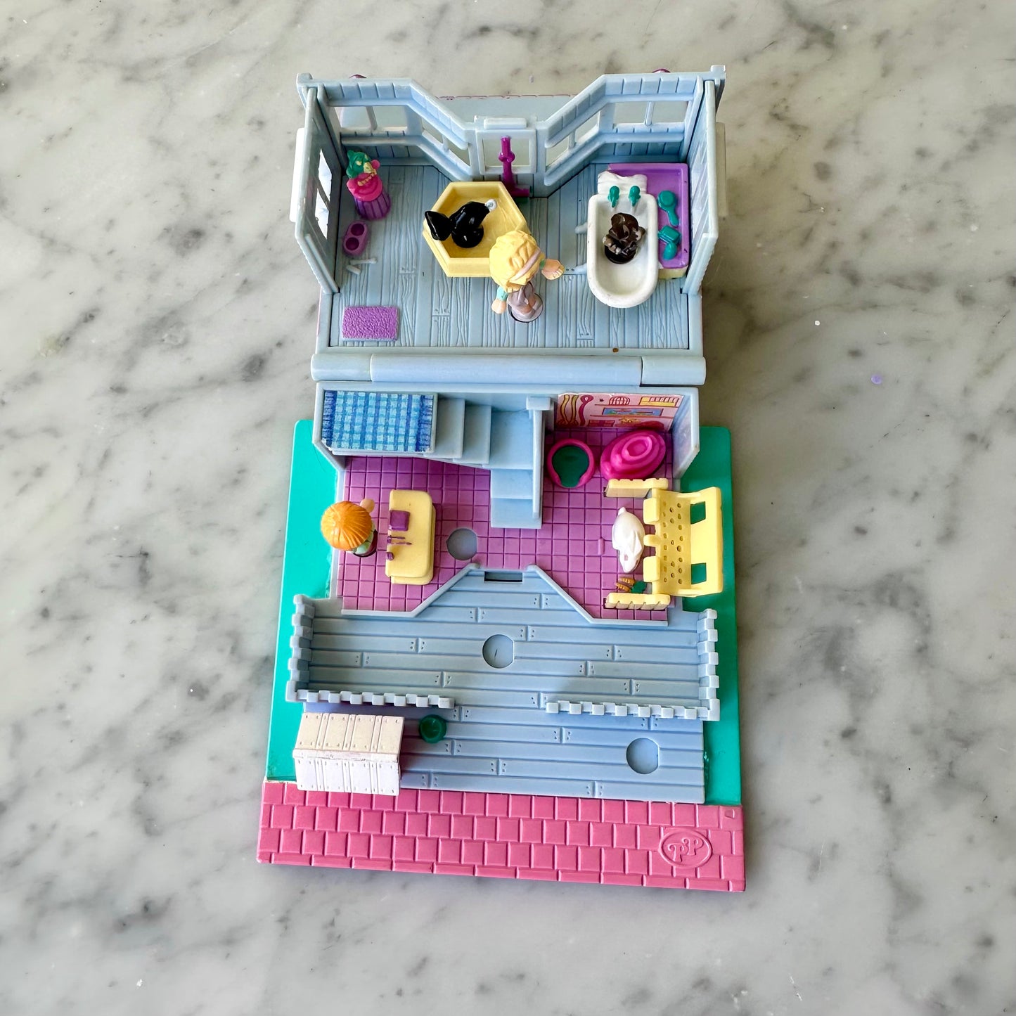 1993 Polly Pocket Pet Shop