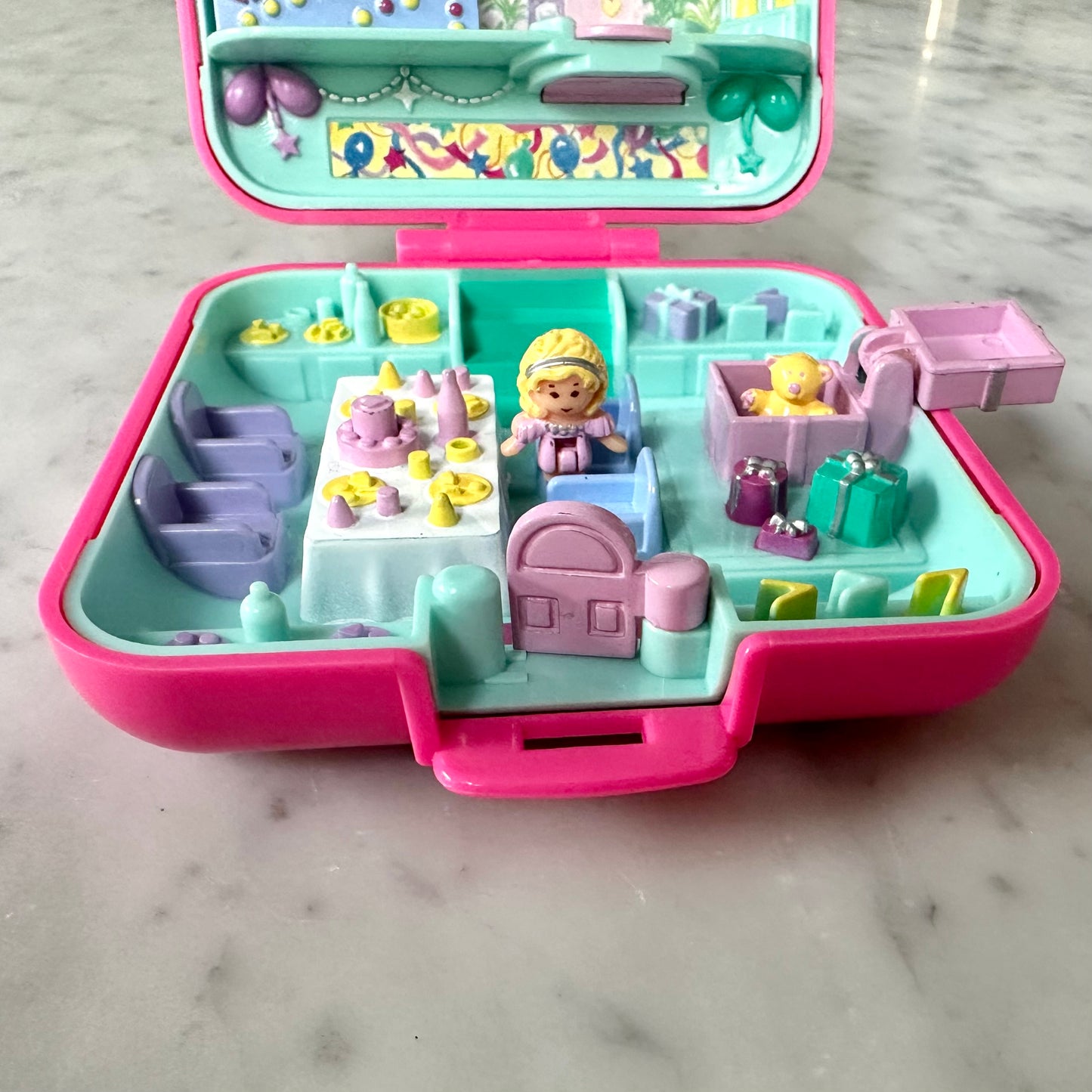 1989 Polly Pocket Partytime Surprise