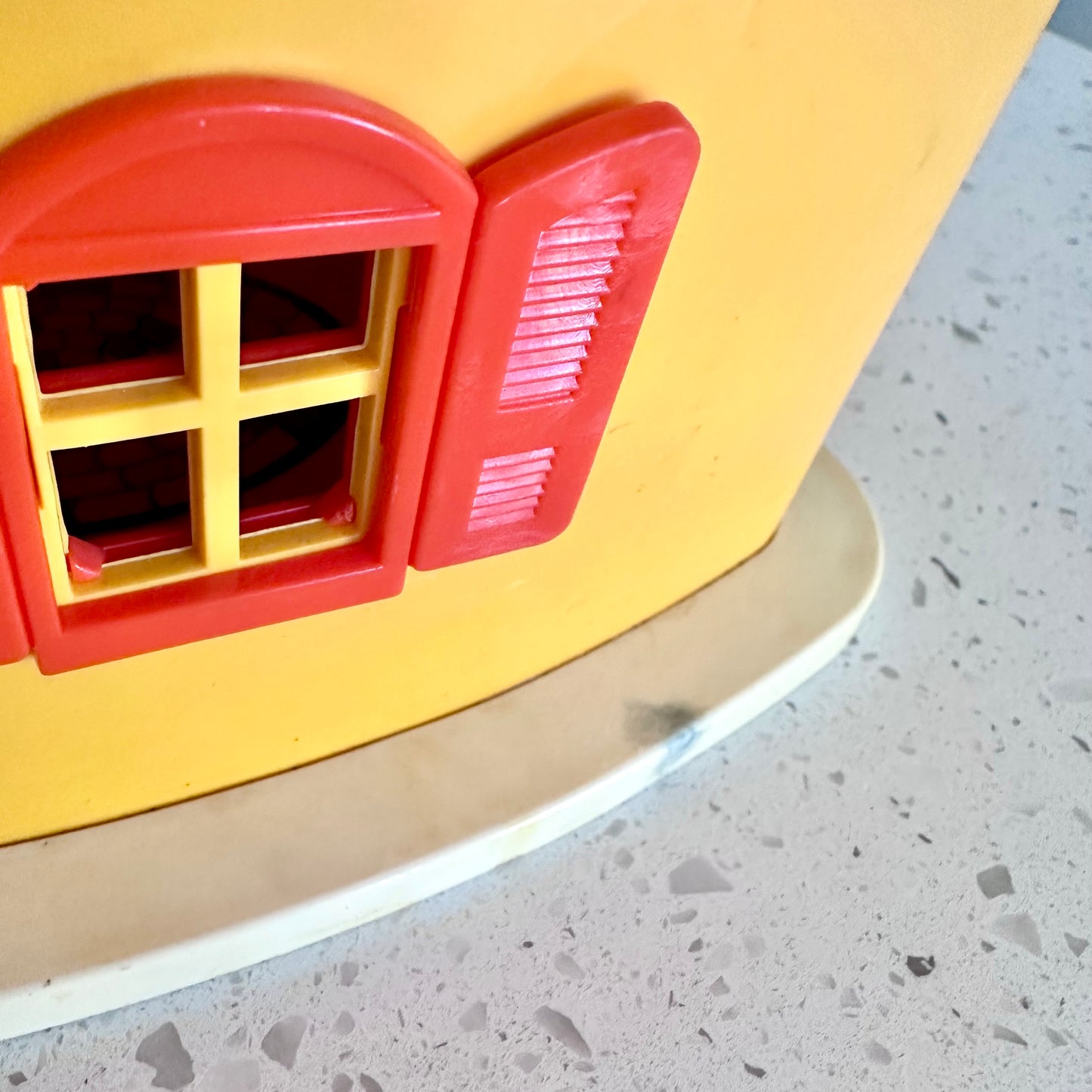 1973 Winnie the Pooh Weebles Playhouse