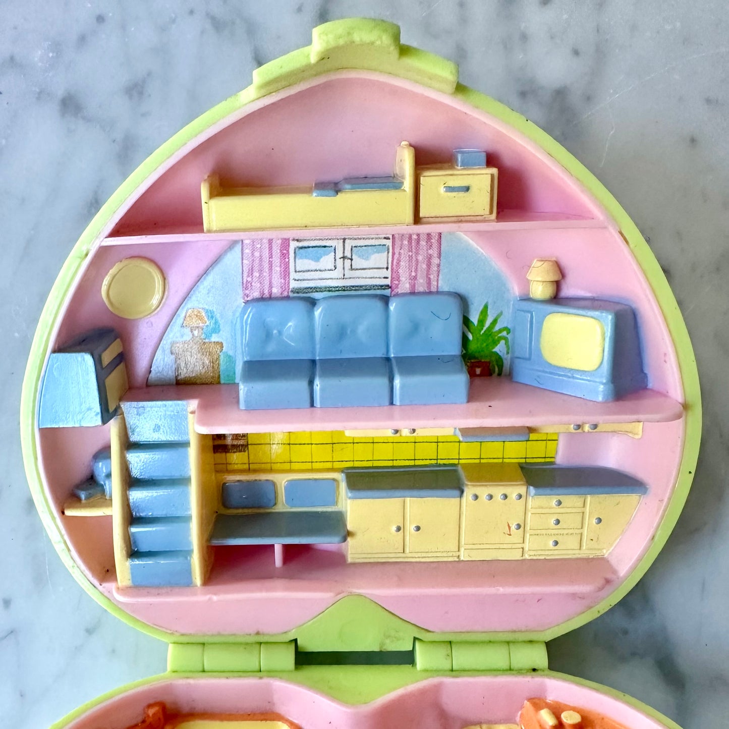 1989 Polly Pocket “Polly’s Pony Club “ Compact