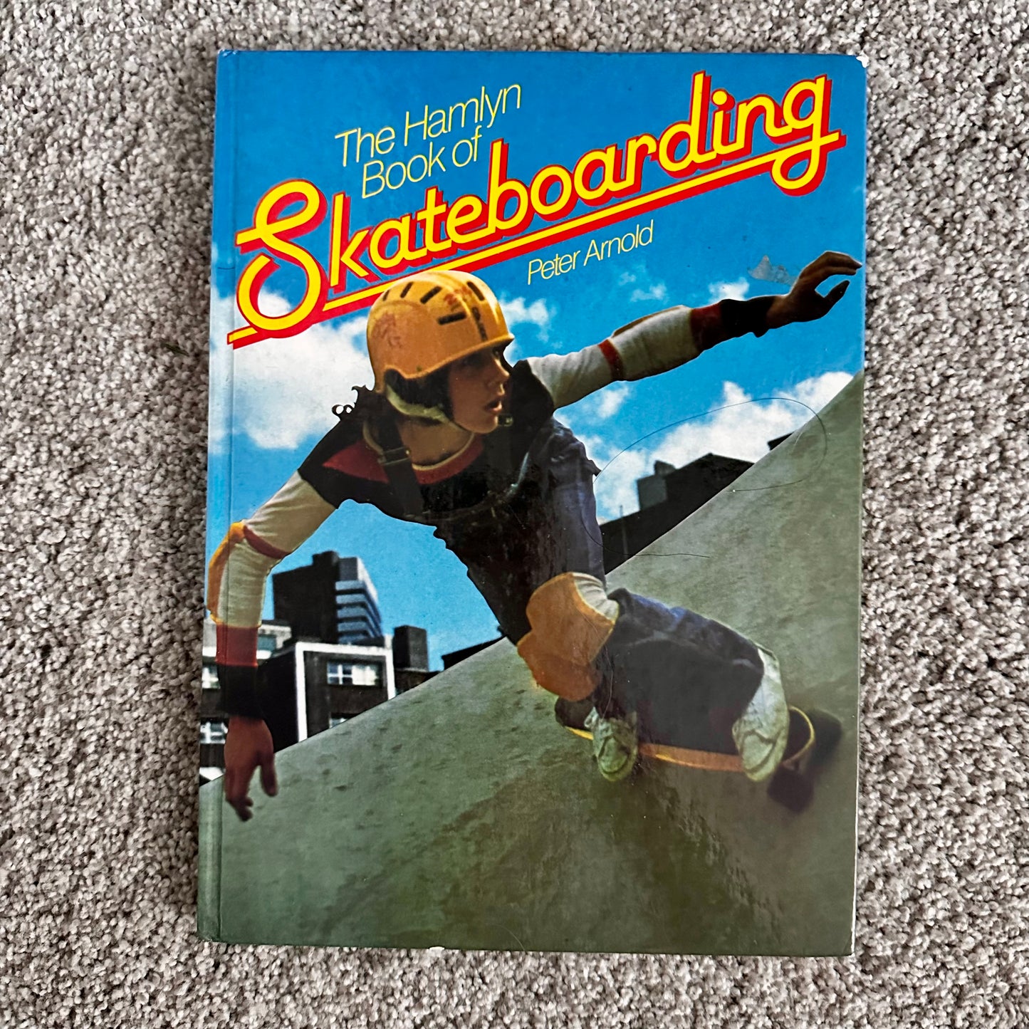80’s The Hamlyn Book of Skateboarding