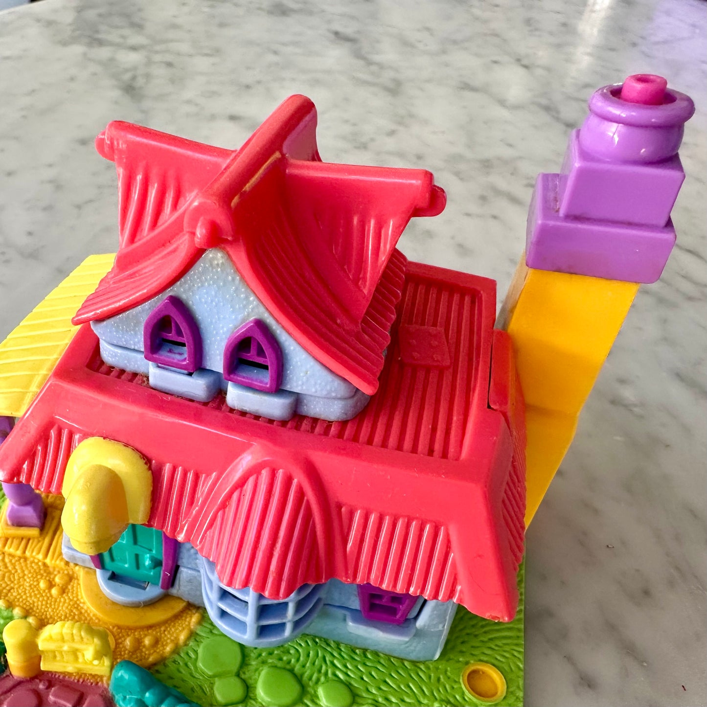 1994 Polly Pocket Light Up Kitty House
