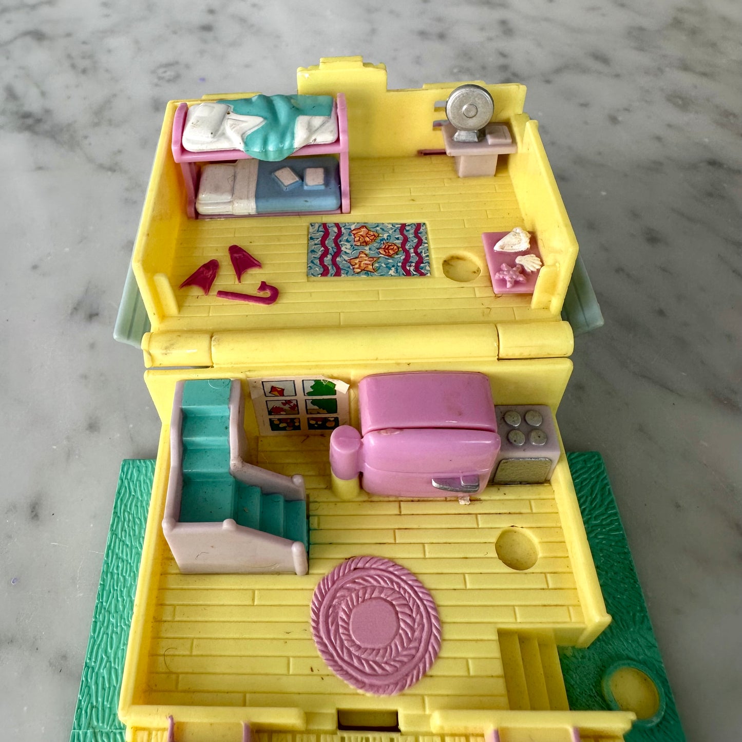 1993 Polly Pocket Summer House