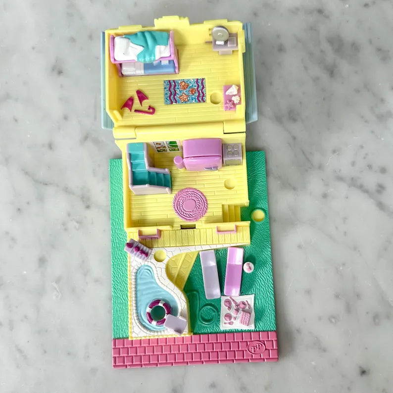1993 Polly Pocket Summer House Playset