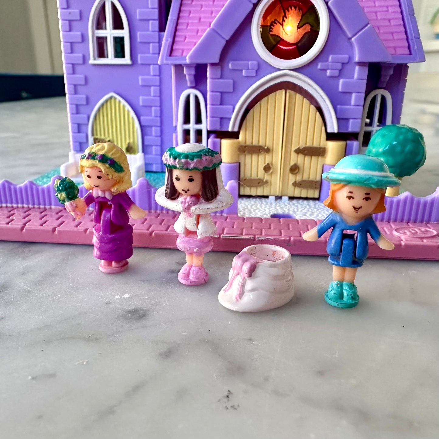 1993 Polly Pocket Pollyville Light Up Wedding Chapel