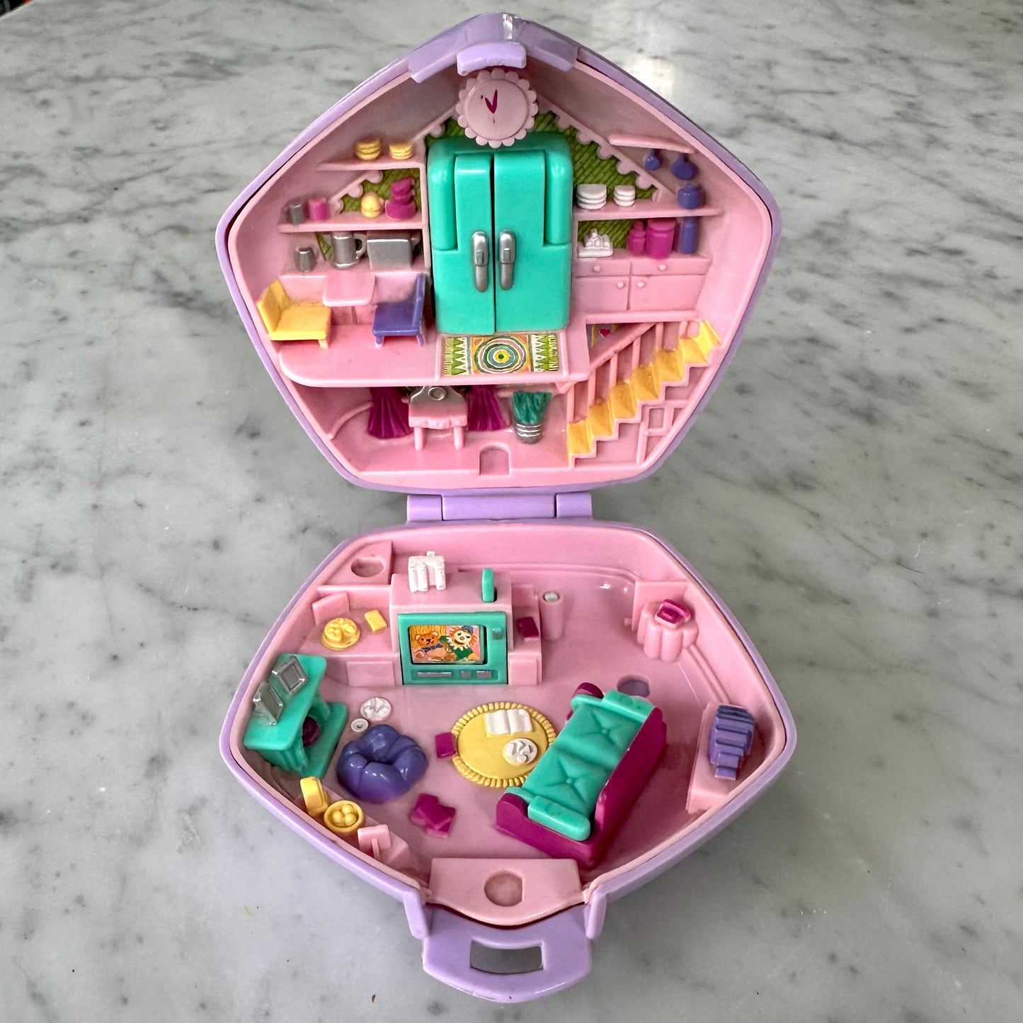 1994 Polly Pocket Slumber Party Fun Compact