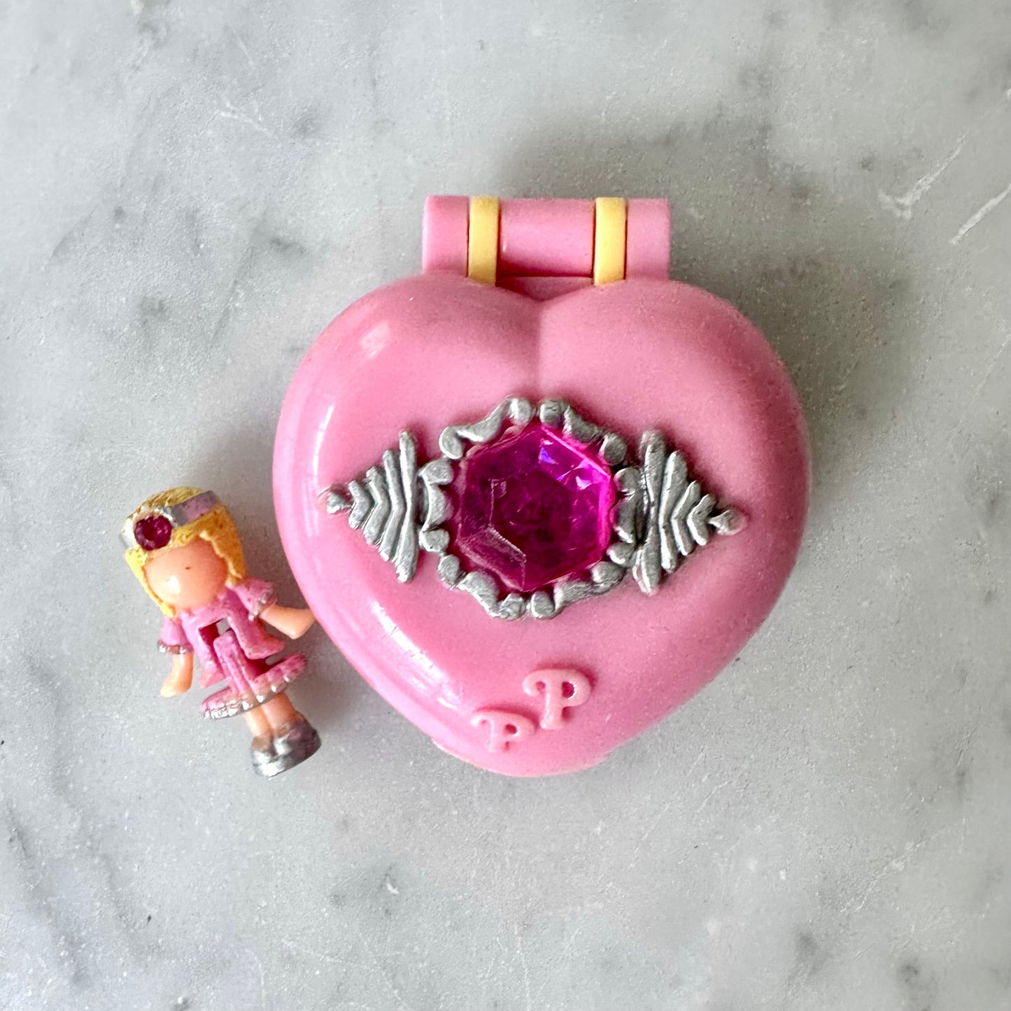 1992 Polly Pocket Pretty Present Locket