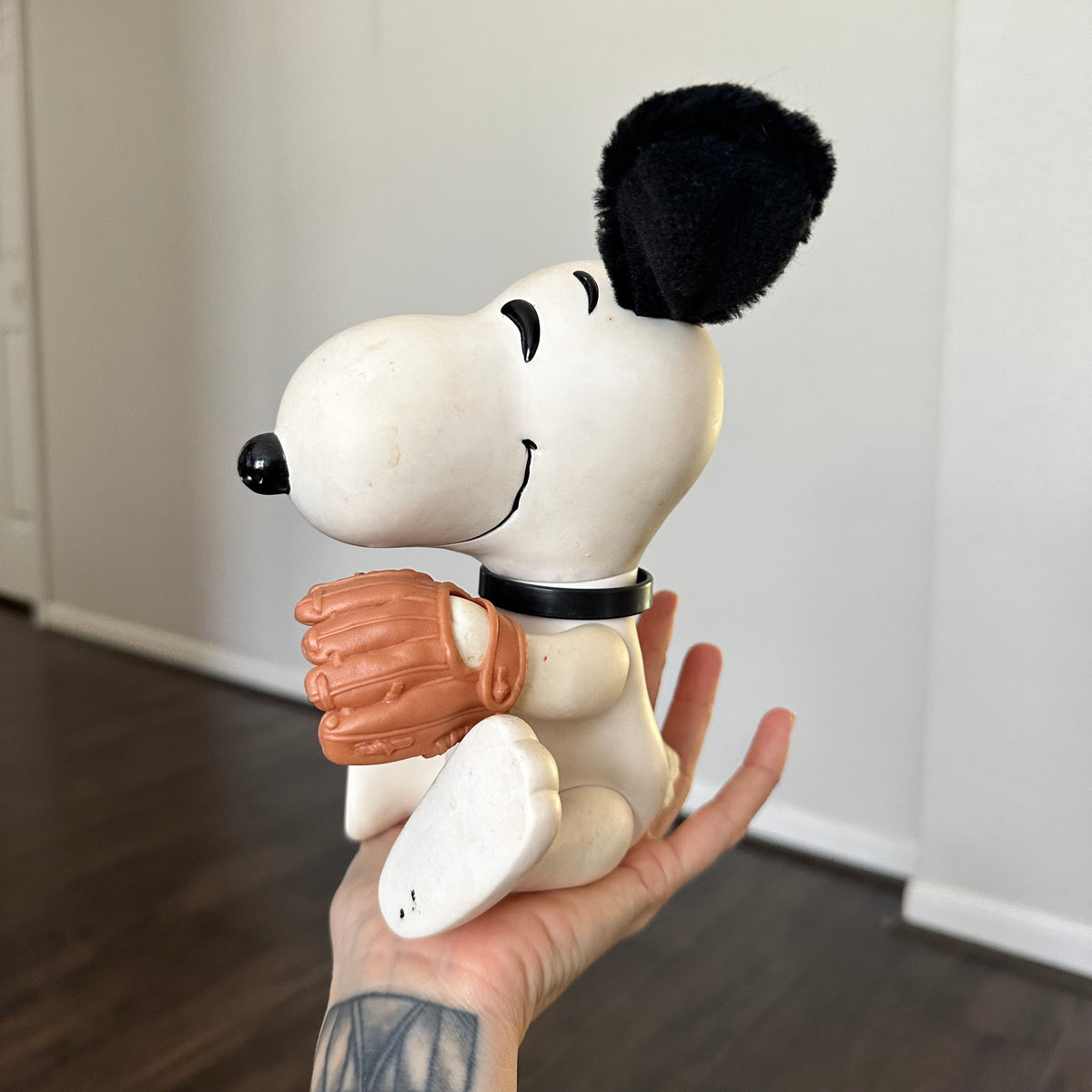 1966 Articulated Vinyl Baseball Snoopy