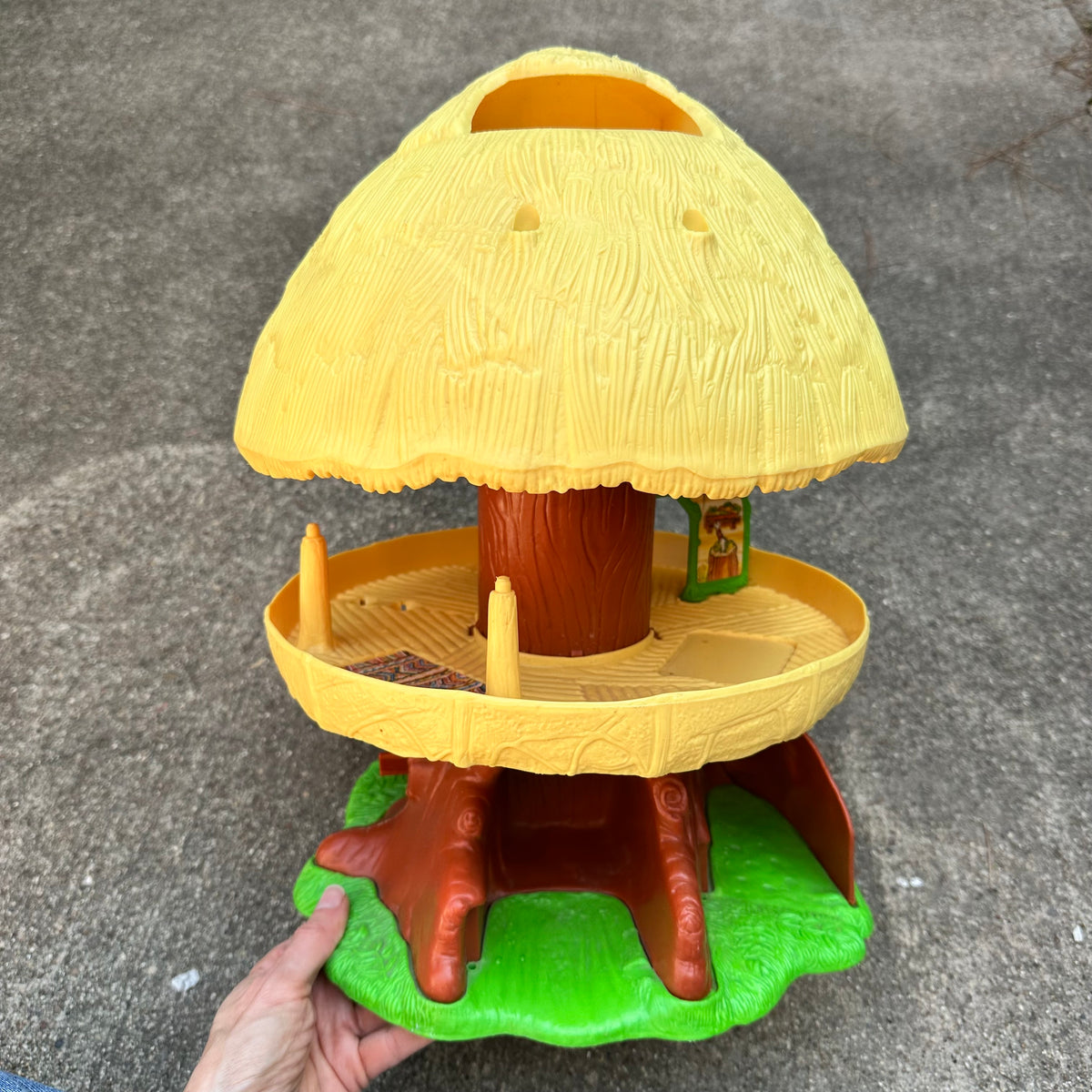 1984 Wicket Ewok Family Hut