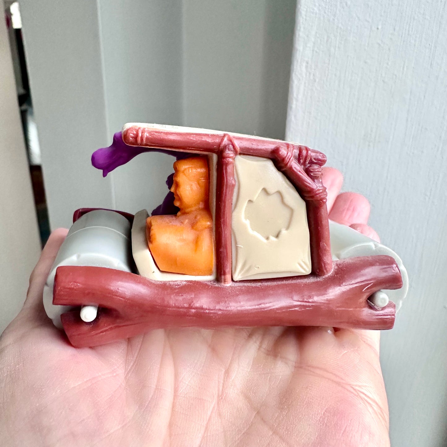 1994 The Flintstones Candy Toy