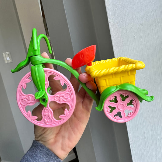 1982 Strawberry Shortcake Berry Cycle
