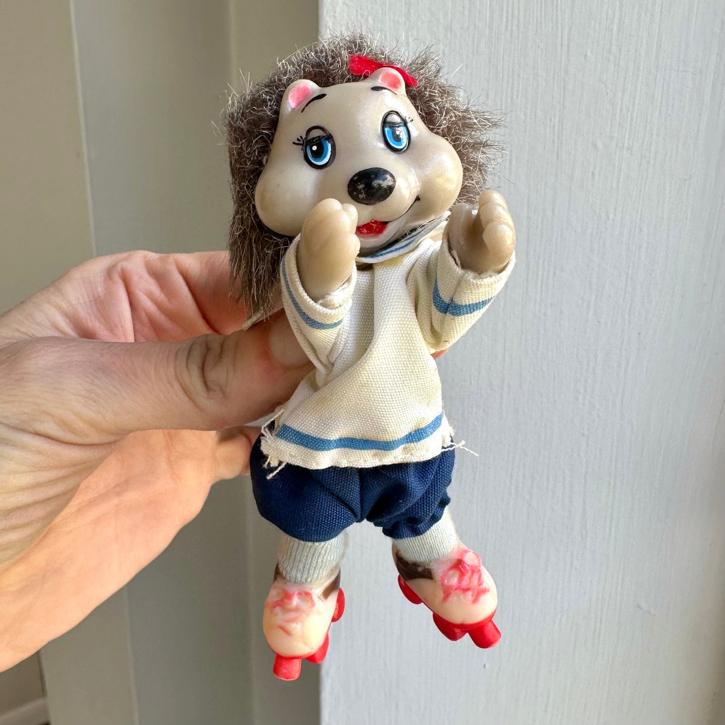 80’s Get Along Gang Portia The Porcupine Hugger