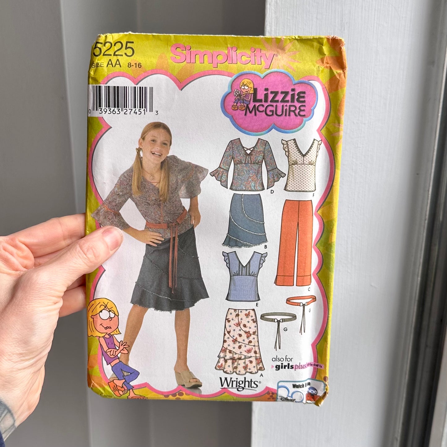 Y2K Simplicity Lizzie McGuire Pattern