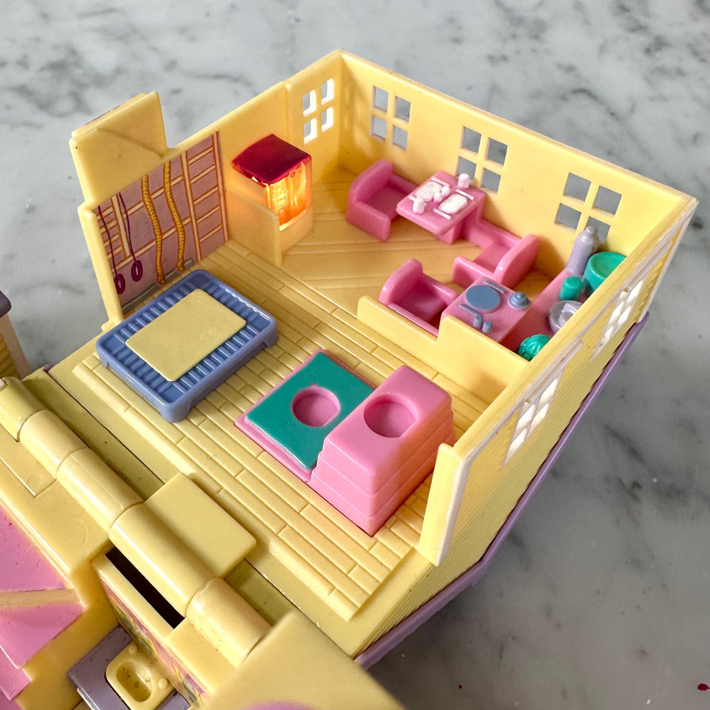1993 Polly Pocket Light Up Schoolhouse Pollyville