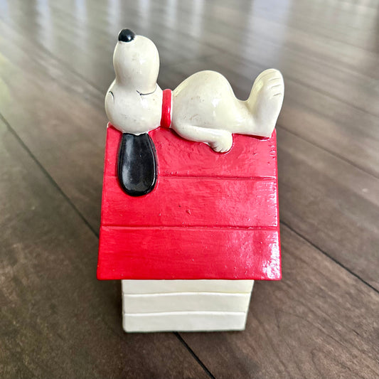 1970 Peanuts Snoopy Ceramic Bank