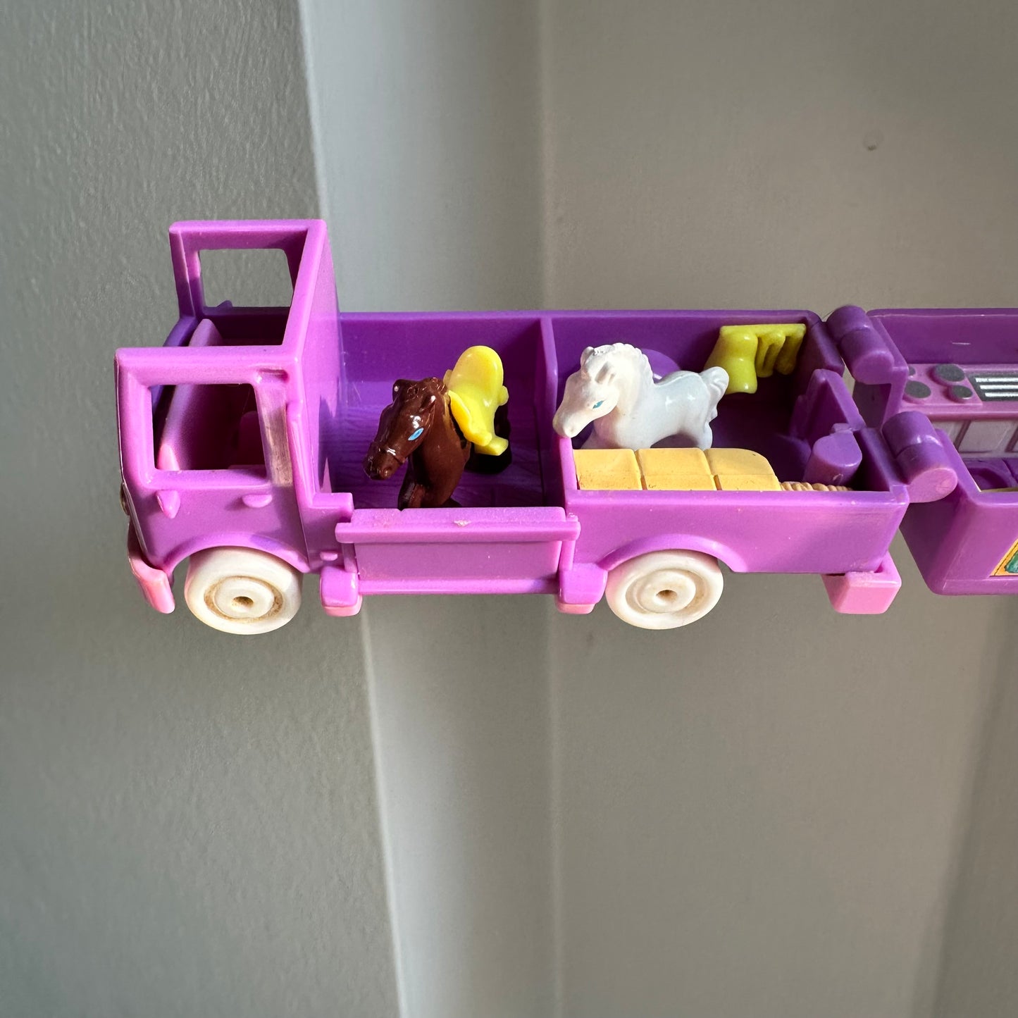 1994 Polly Pocket Stable On The Go