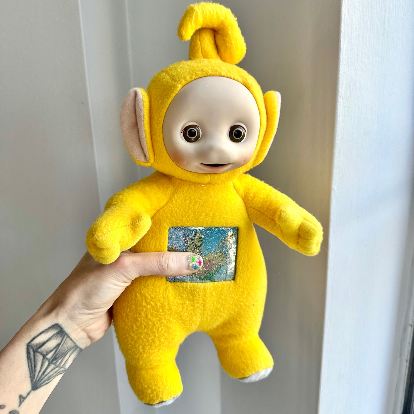 1998 Teletubbies Tummy Glow Laa Laa