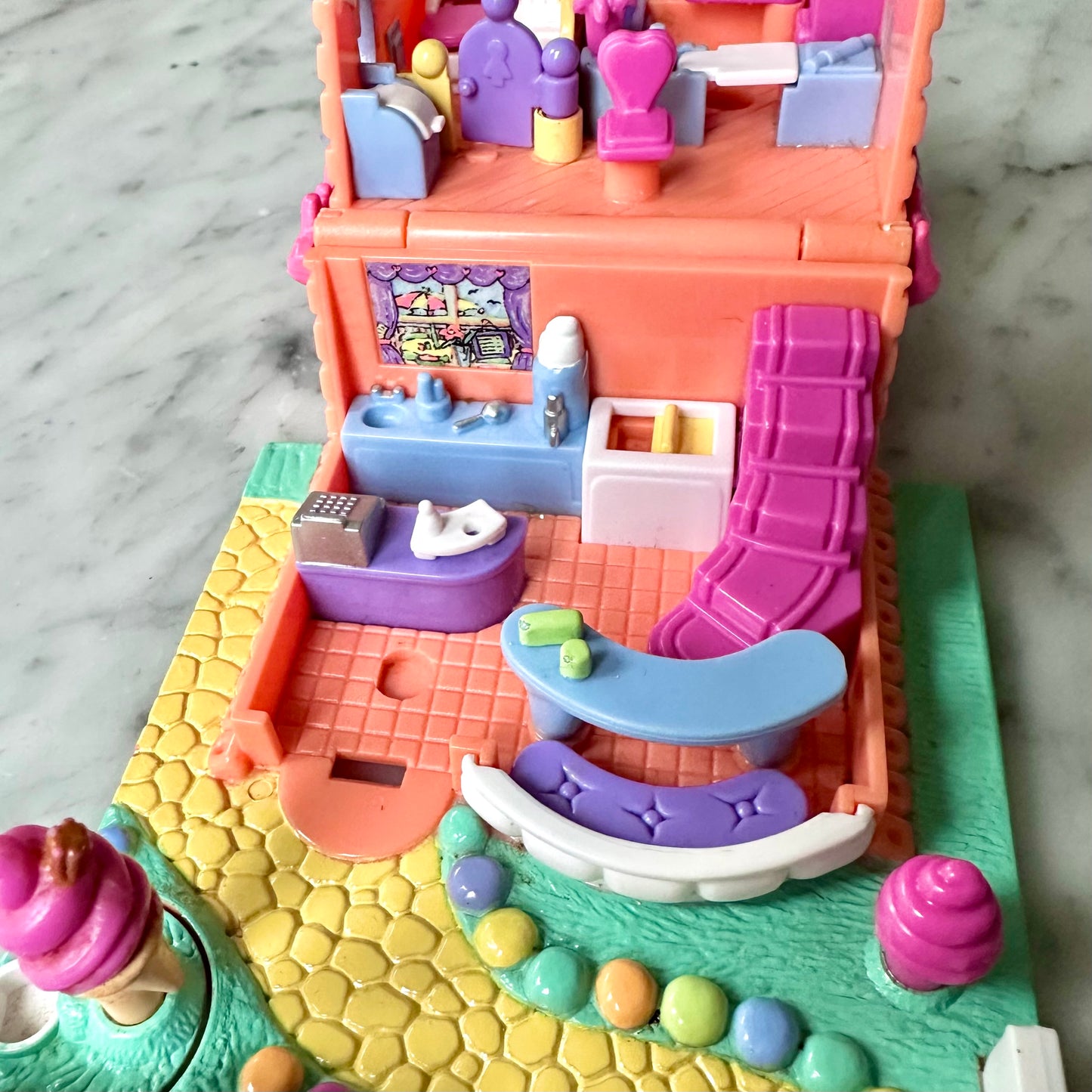 1995 Polly Pocket Ice Cream Parlor Complete