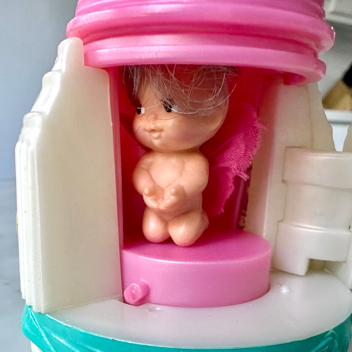 1993 FairyWinkles Peek-In Perfume Bottle with Dolls