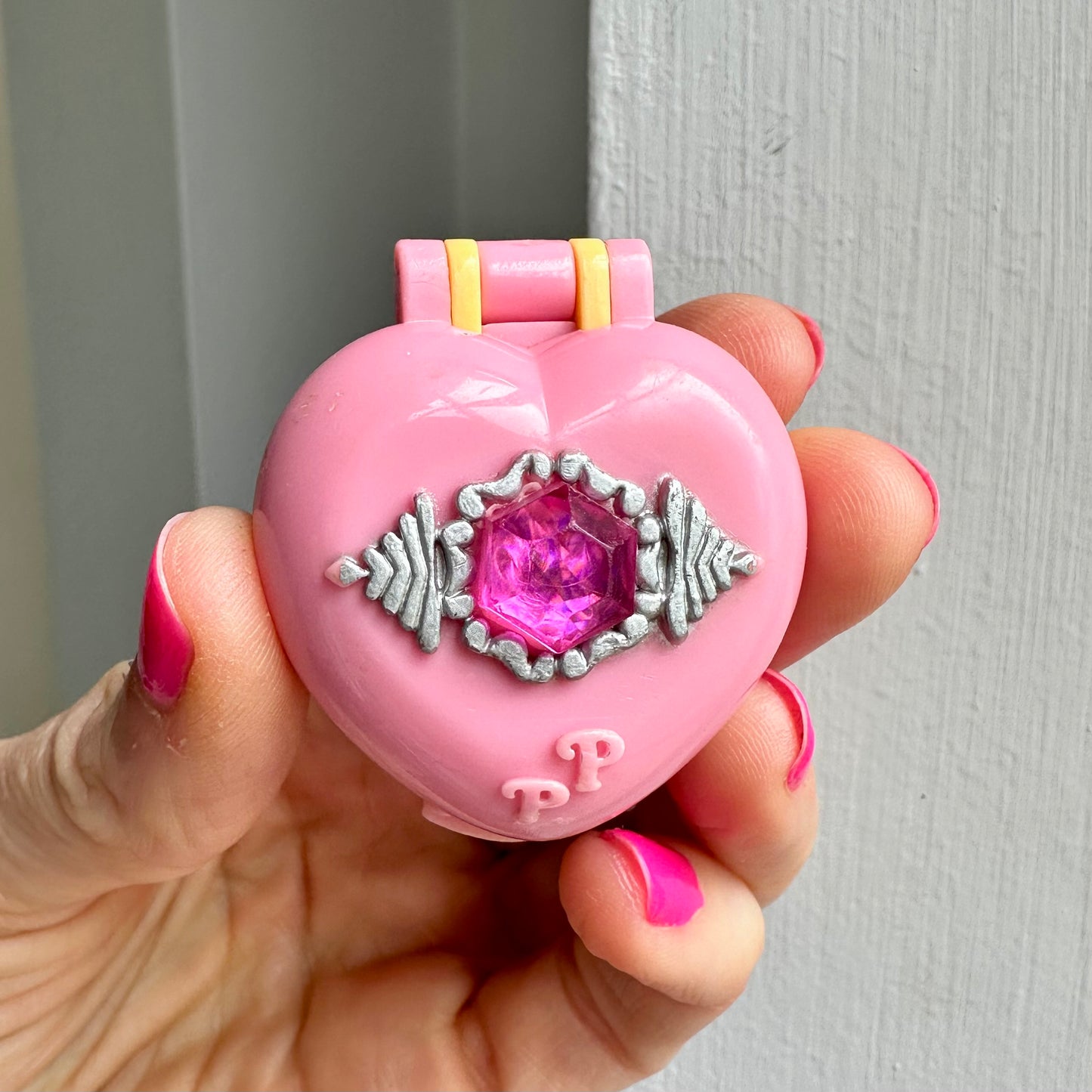 1992 Polly Pocket Pretty Present Locket