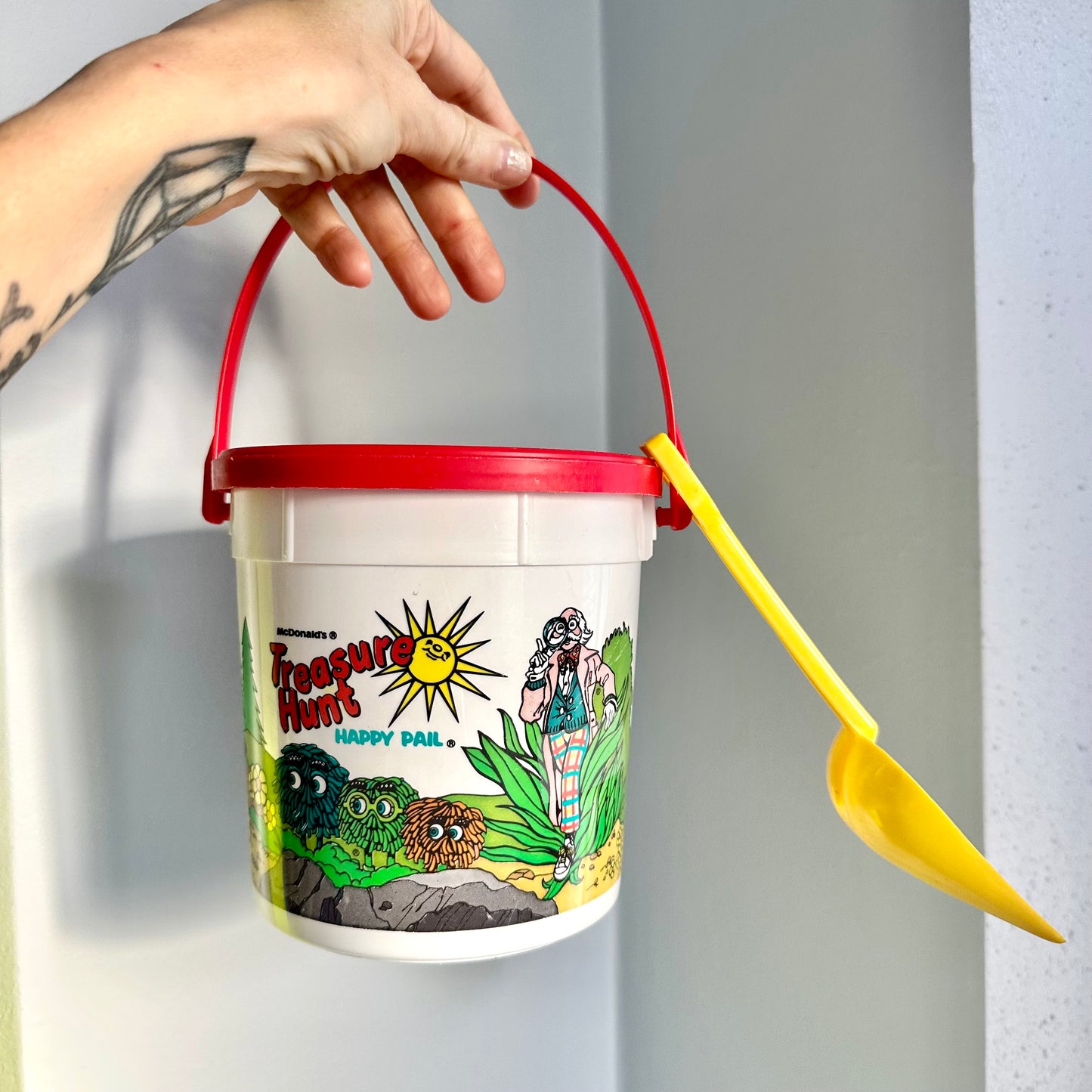 1986 McDonald's "Treasure Hunt" Happy Meal Bucket