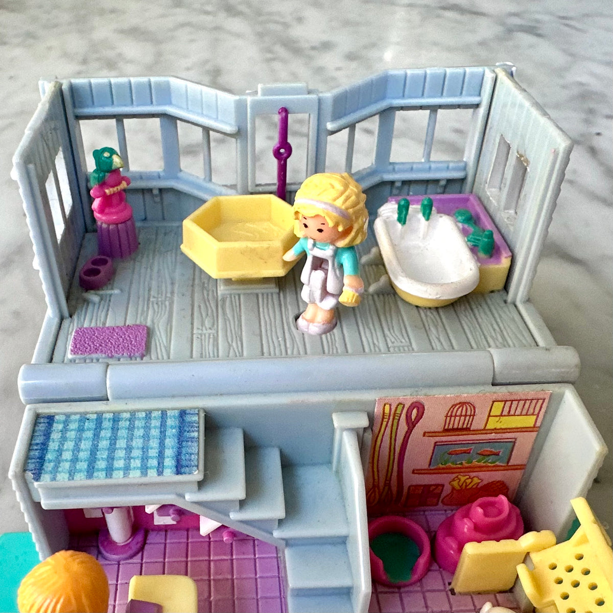 1993 Polly Pocket Polly’s Pet Shop