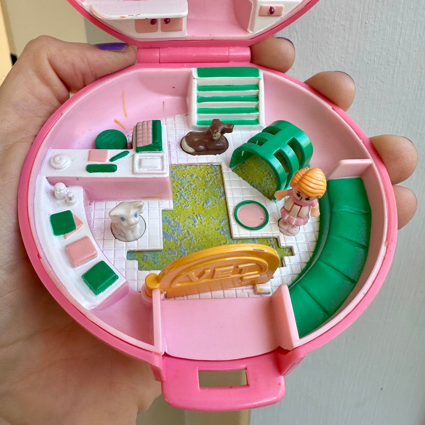 1989 Polly Pocket Button’s Animal Hospital 100% Complete