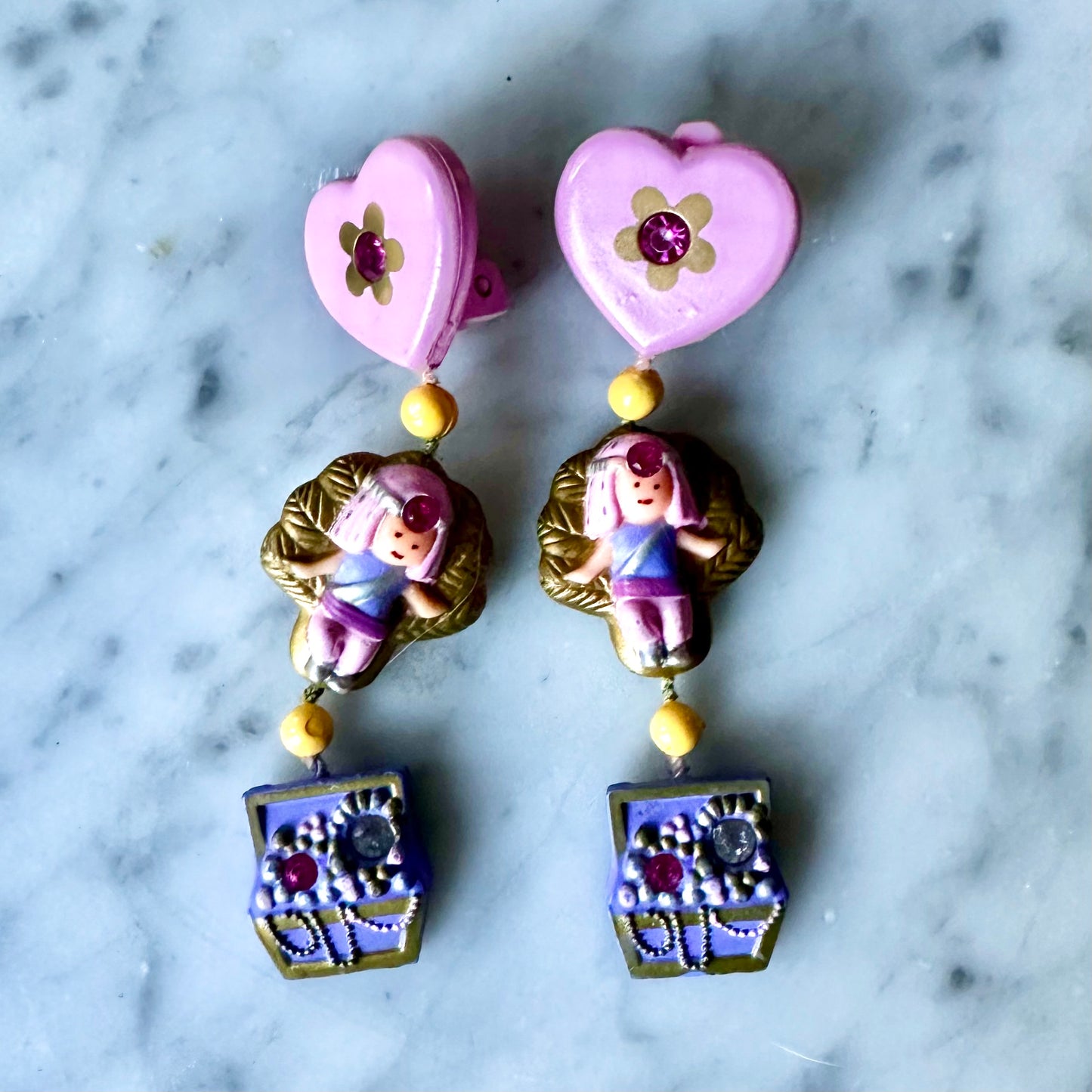 1992 Polly Pocket “Princess Yasmin’s Dangly Earrings”