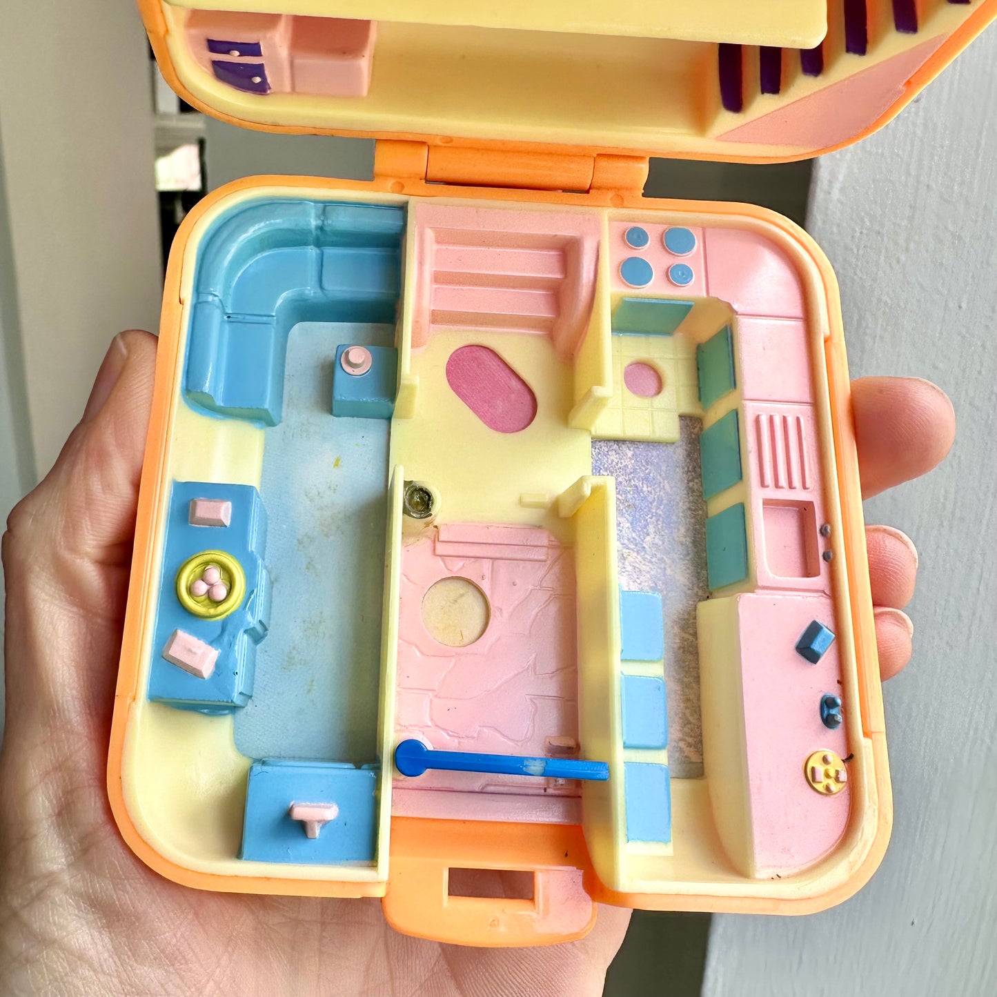 1989 Polly Pocket “Polly’s Town House”
