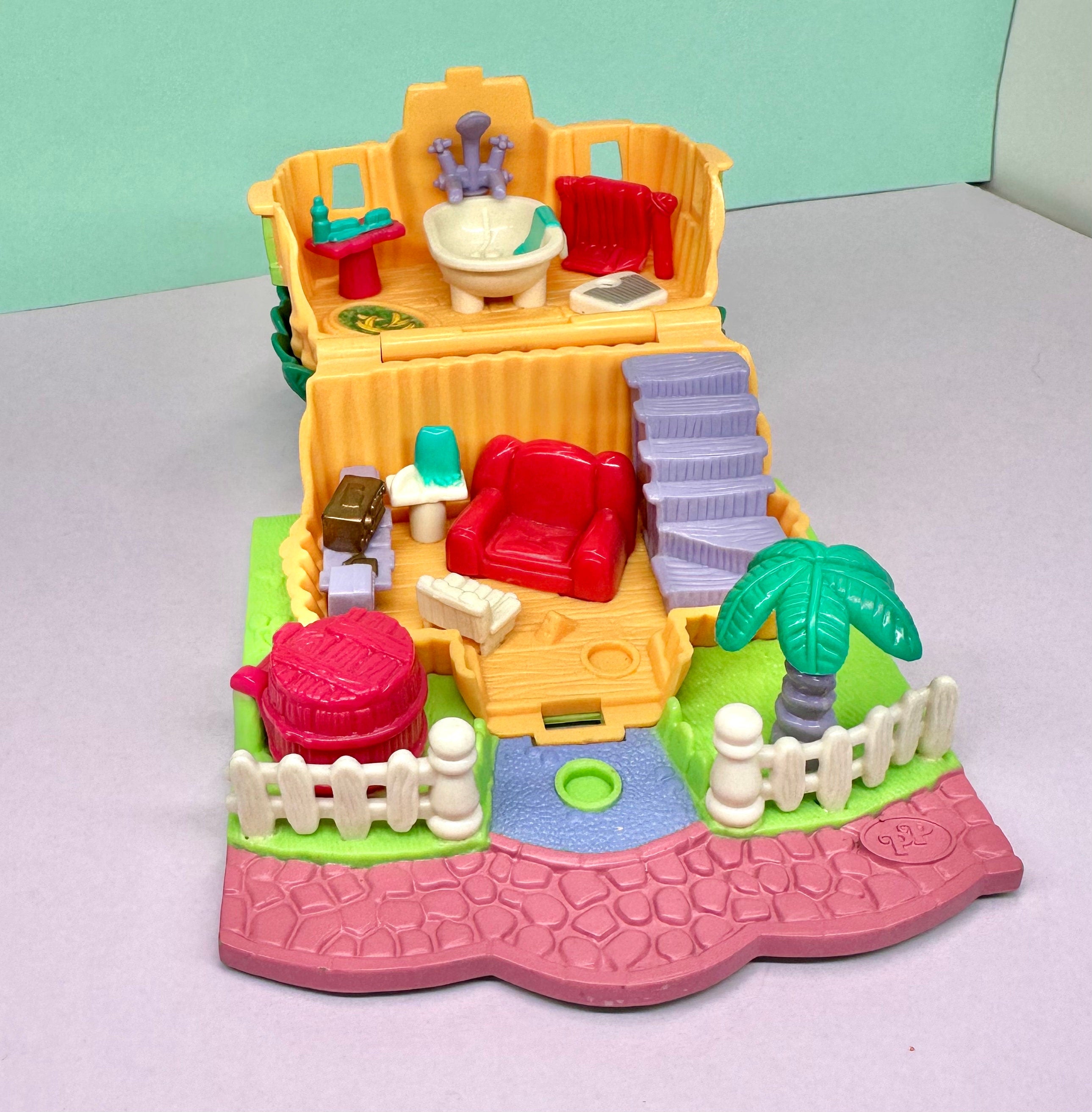 Polly pocket store 1994 house